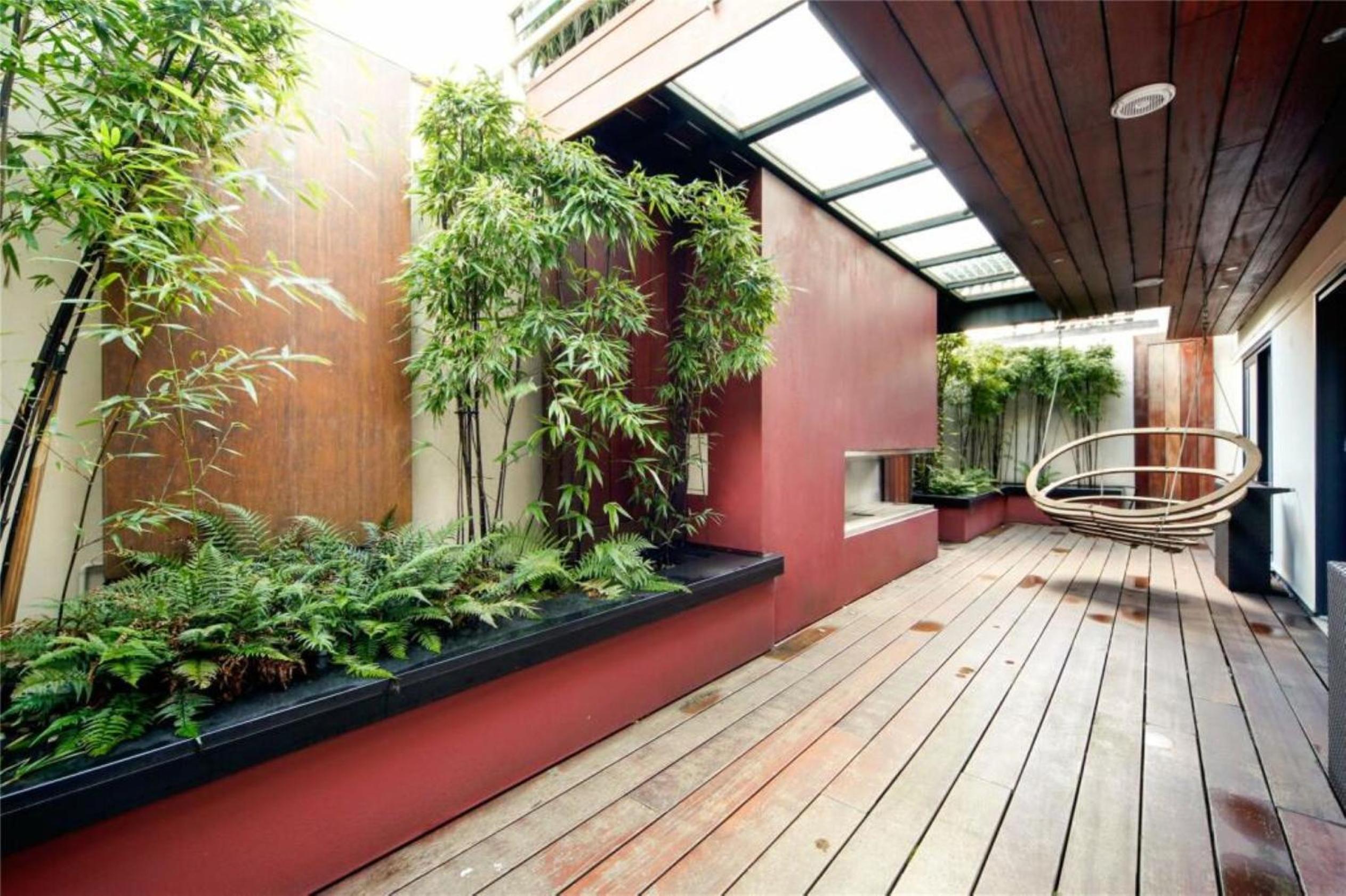 Tower Bridge Views Luxury and large 2 bed 2 bath with large outdoors