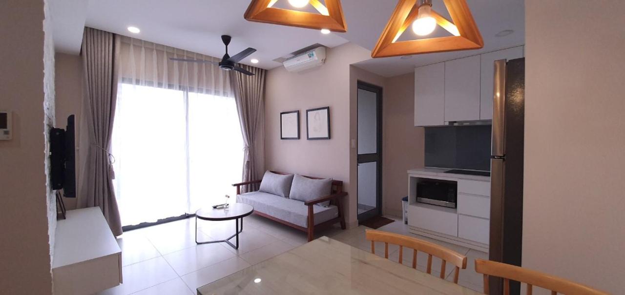 MonMon Apt - Masteri Thao Dien 2BR- Landmark 81 & pool view