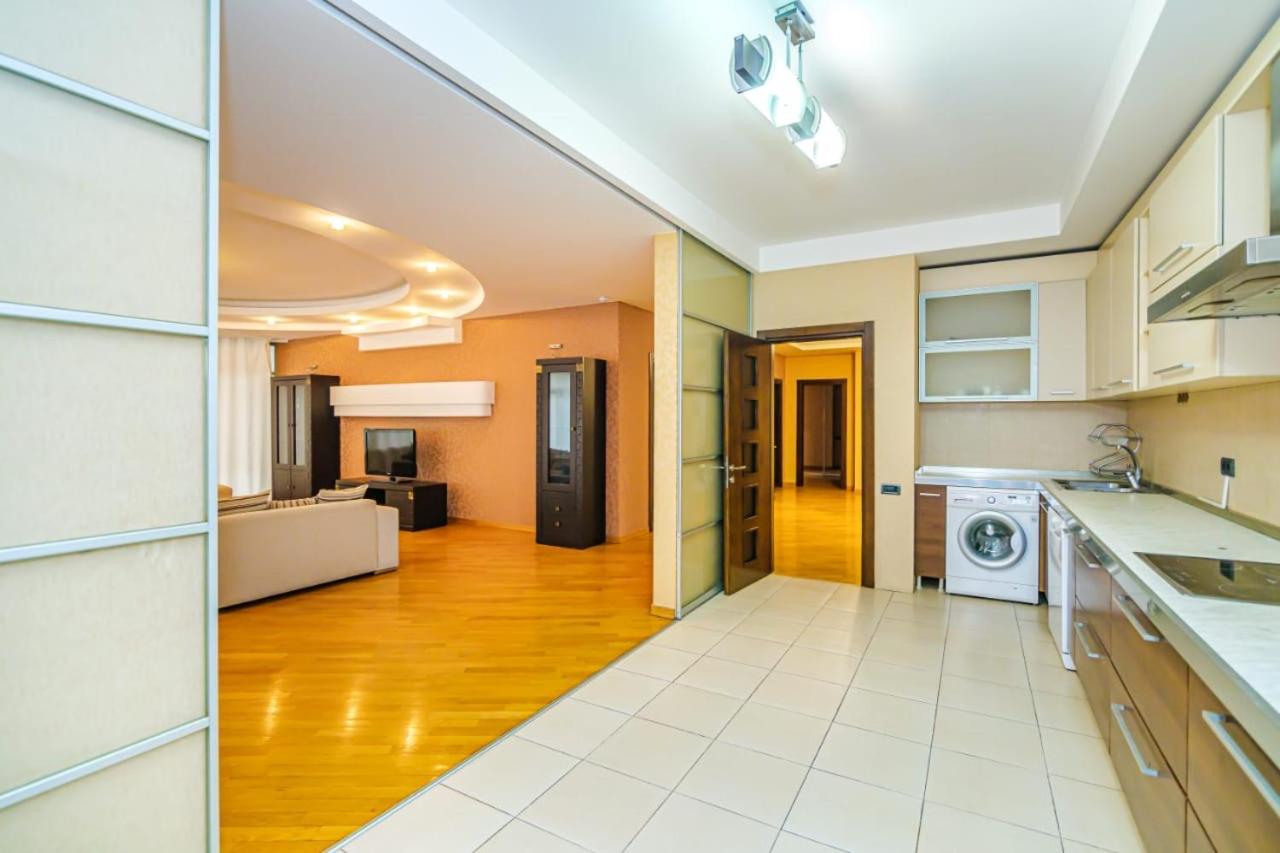Apartment VIP Nizami street