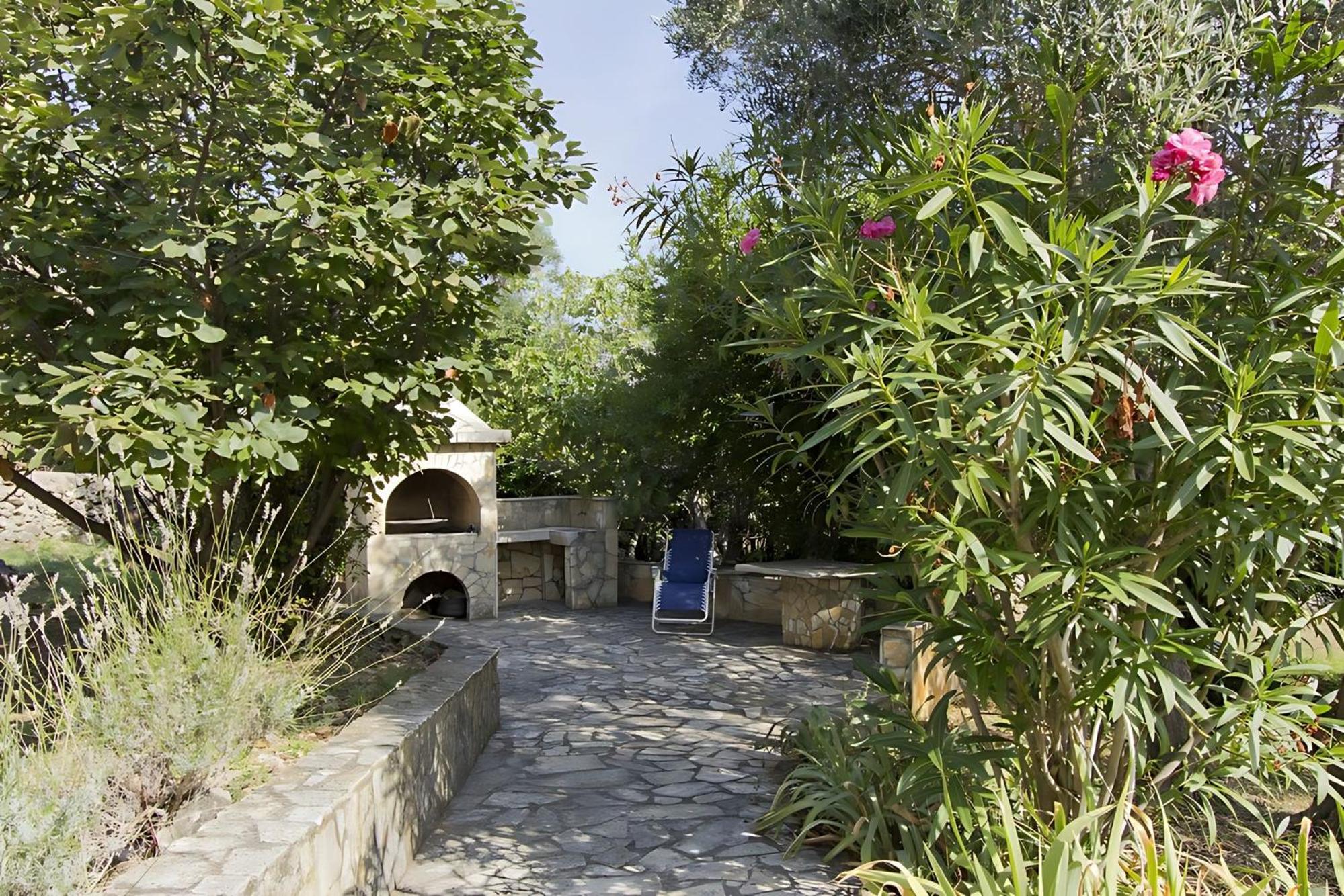 Villa Karolina Großes Ferienhaus Meerblick 2000qm Garten Familien Gruppen Insel Lošinj