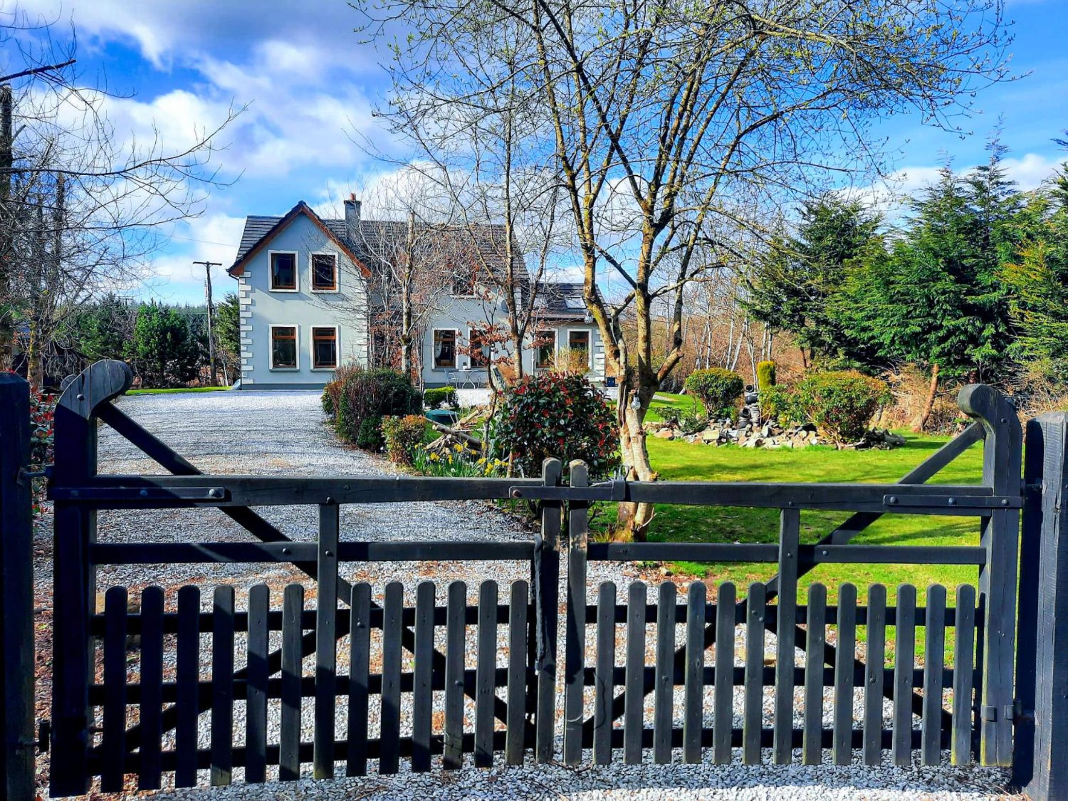Knockmanagh Holiday Home by Trident Holiday Homes view 3