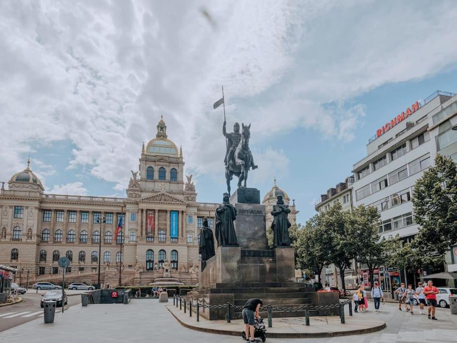 Calm Wenceslas Square Apartment