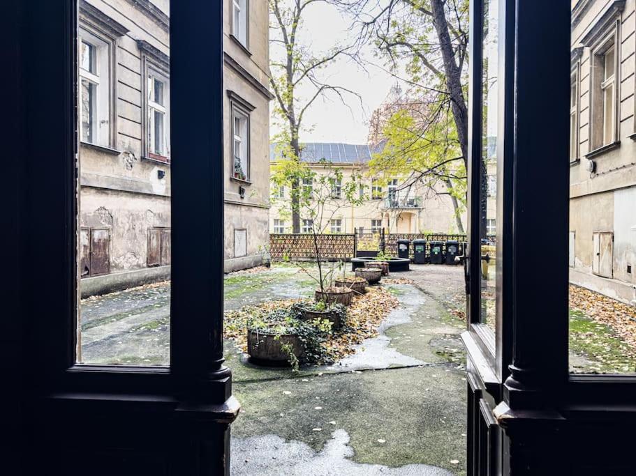 Calm Wenceslas Square Apartment