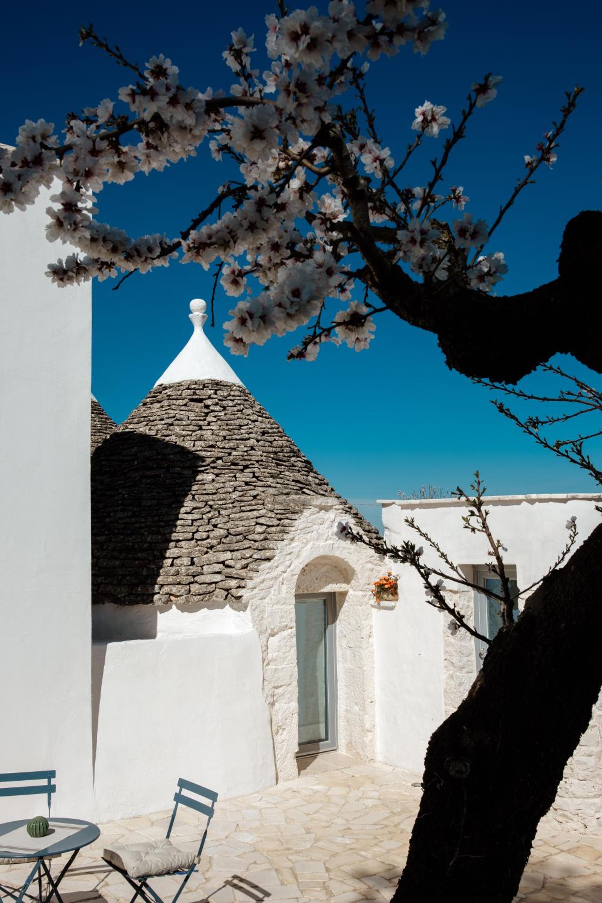 Borgo Chiancarosa, esclusivi trulli con piscina riscaldata