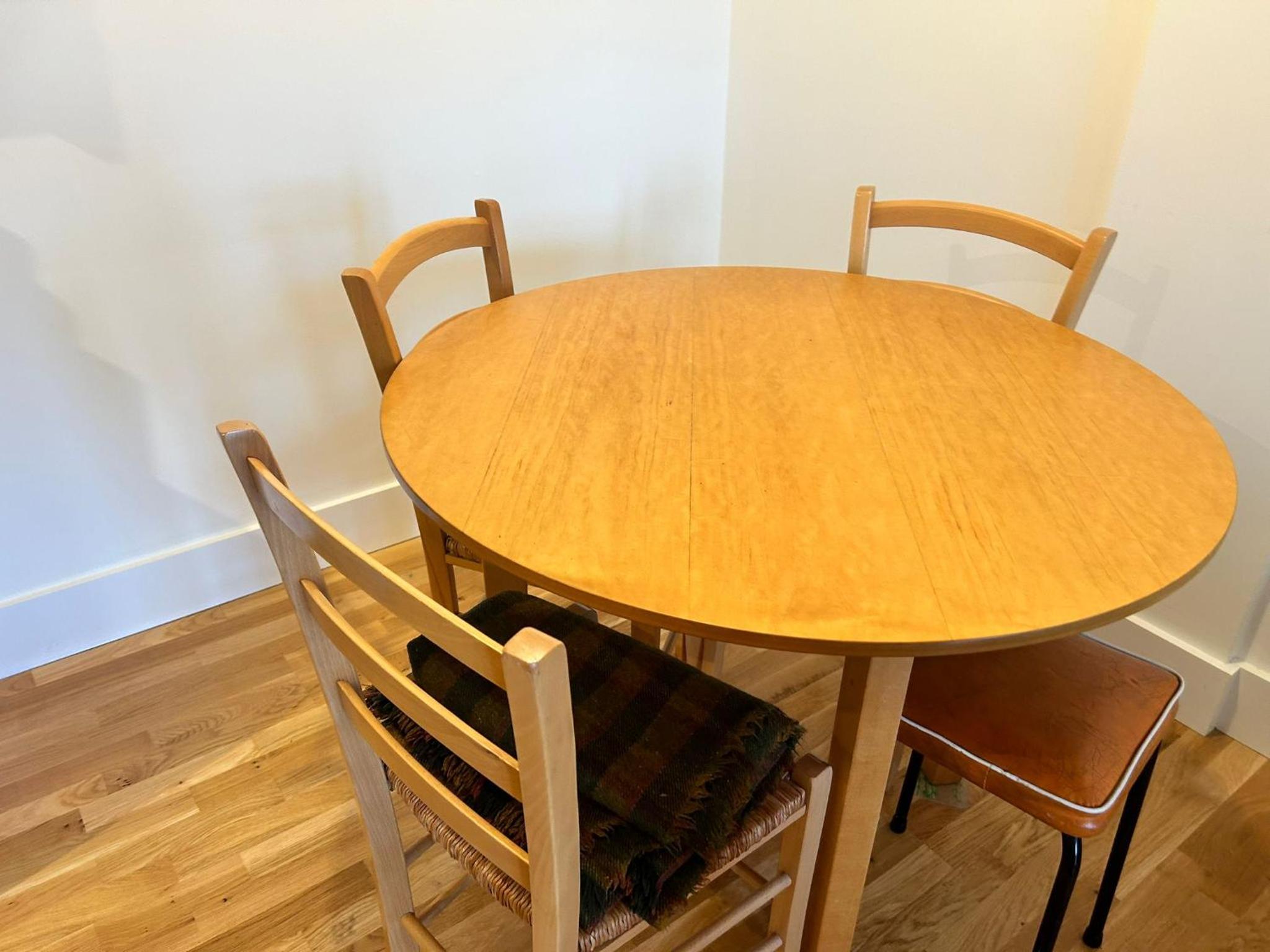 Flat w/ Balcony & Canal view - 4min to station