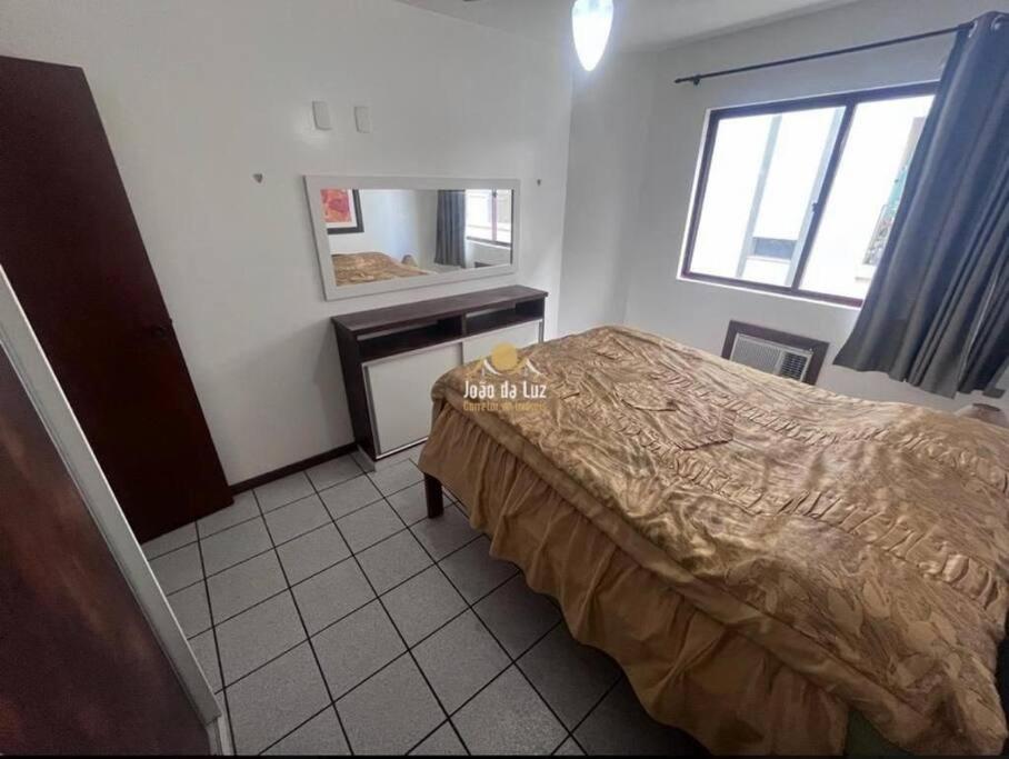Departamento a 20 metros do mar.