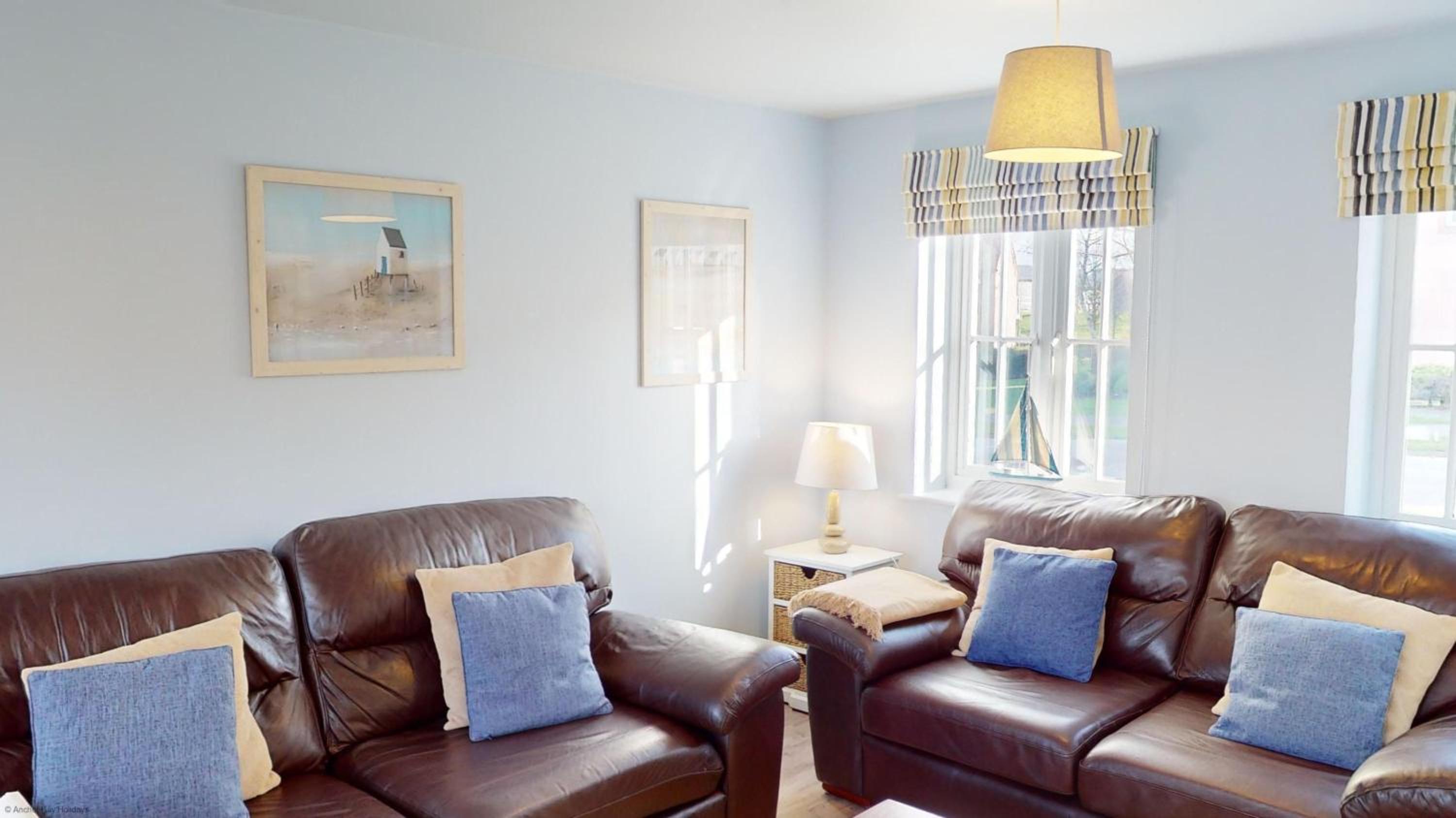 Willow Cottage - Part of the The Bay Filey Holiday Village with pool, gym and direct beach access, pub, restaurant, tennis and meadows walks