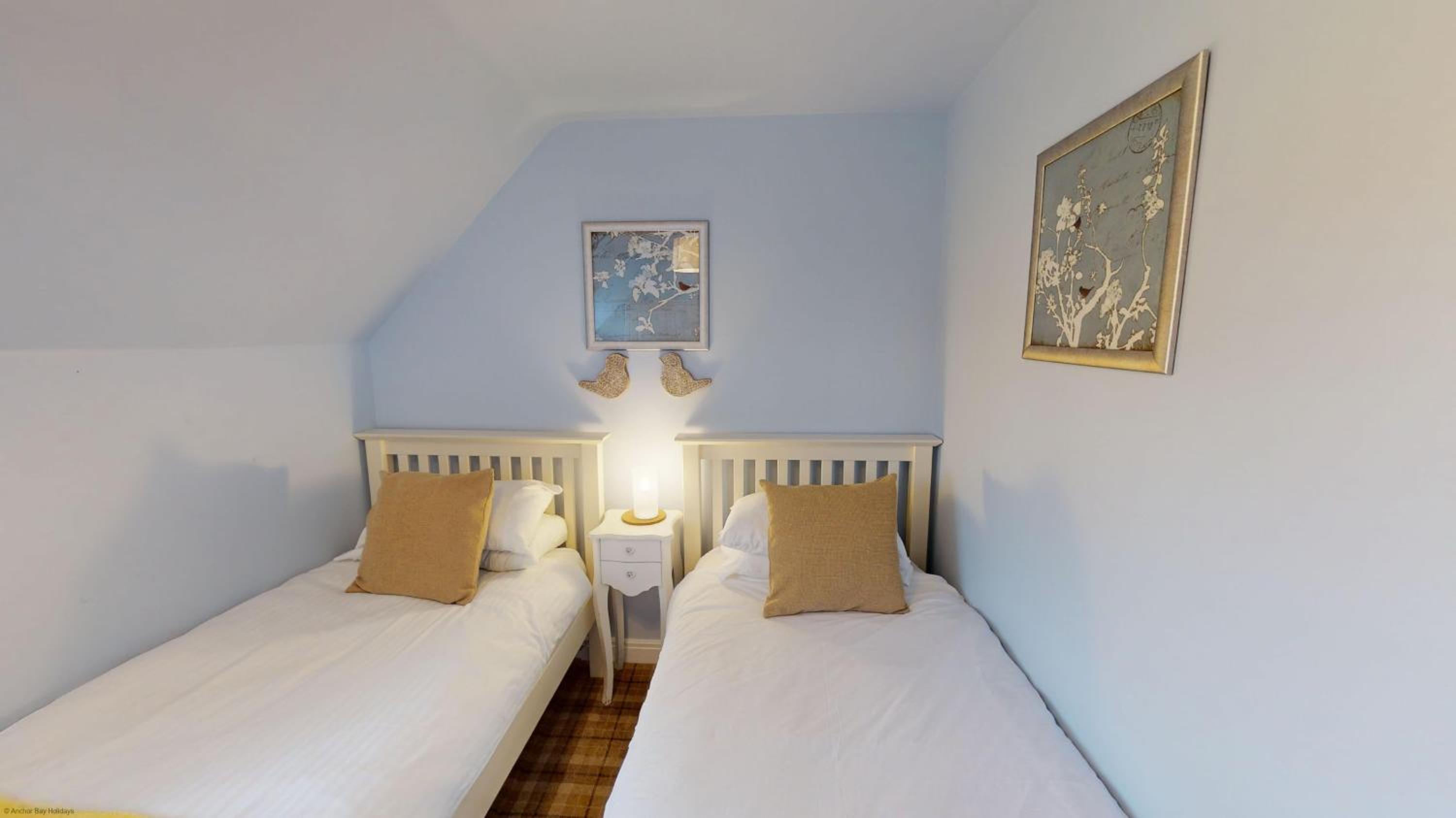 Willow Cottage - Part of the The Bay Filey Holiday Village with pool, gym and direct beach access, pub, restaurant, tennis and meadows walks