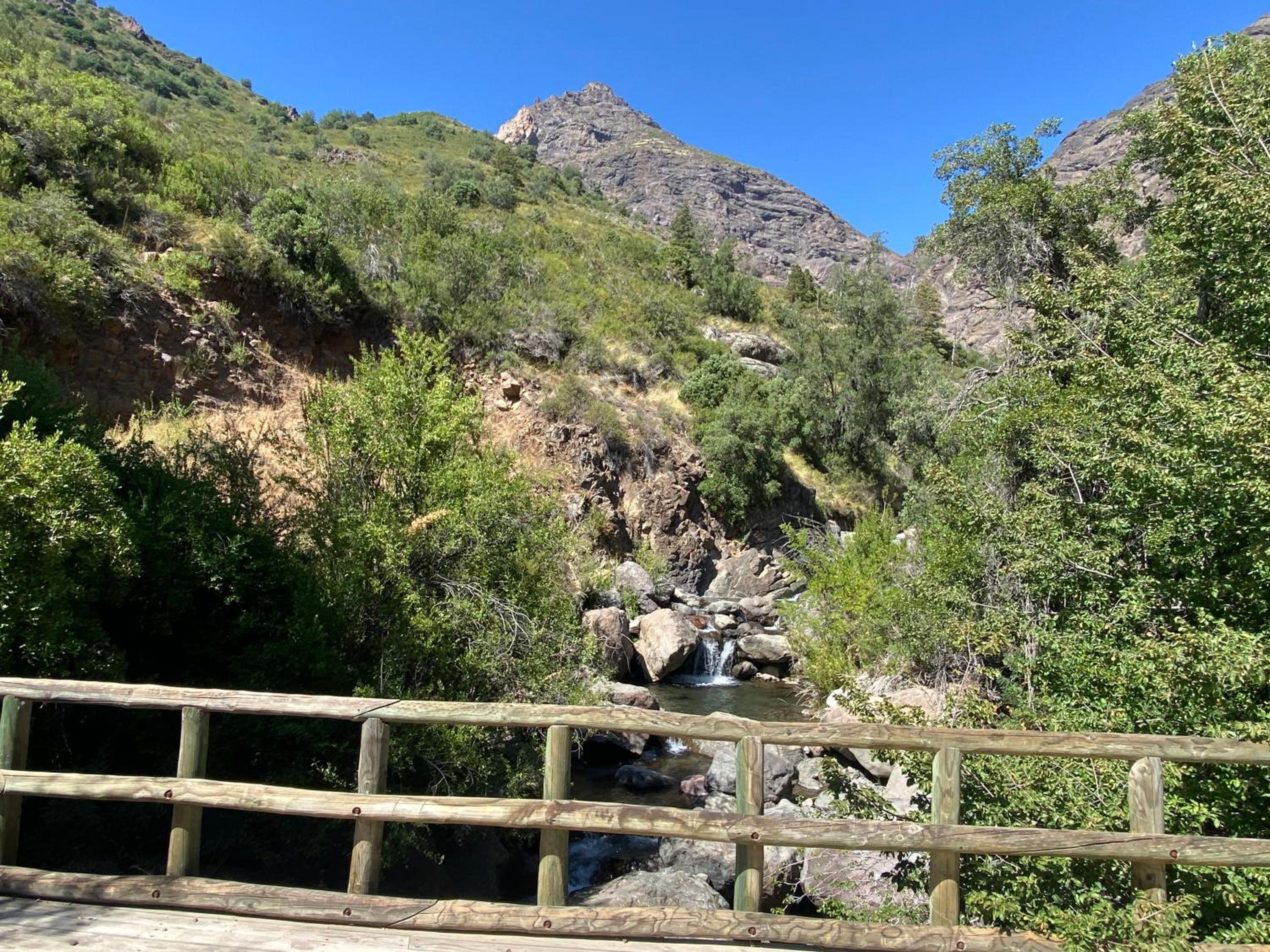 Parque Guaiquivilo, Cabañas de montaña con tinaja privada