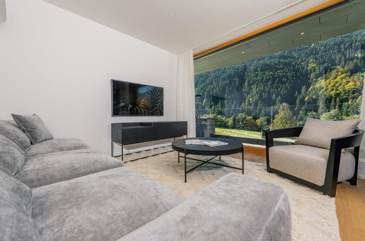 Luxus Chalet Skilift fußläufig Bergblick & Wellness