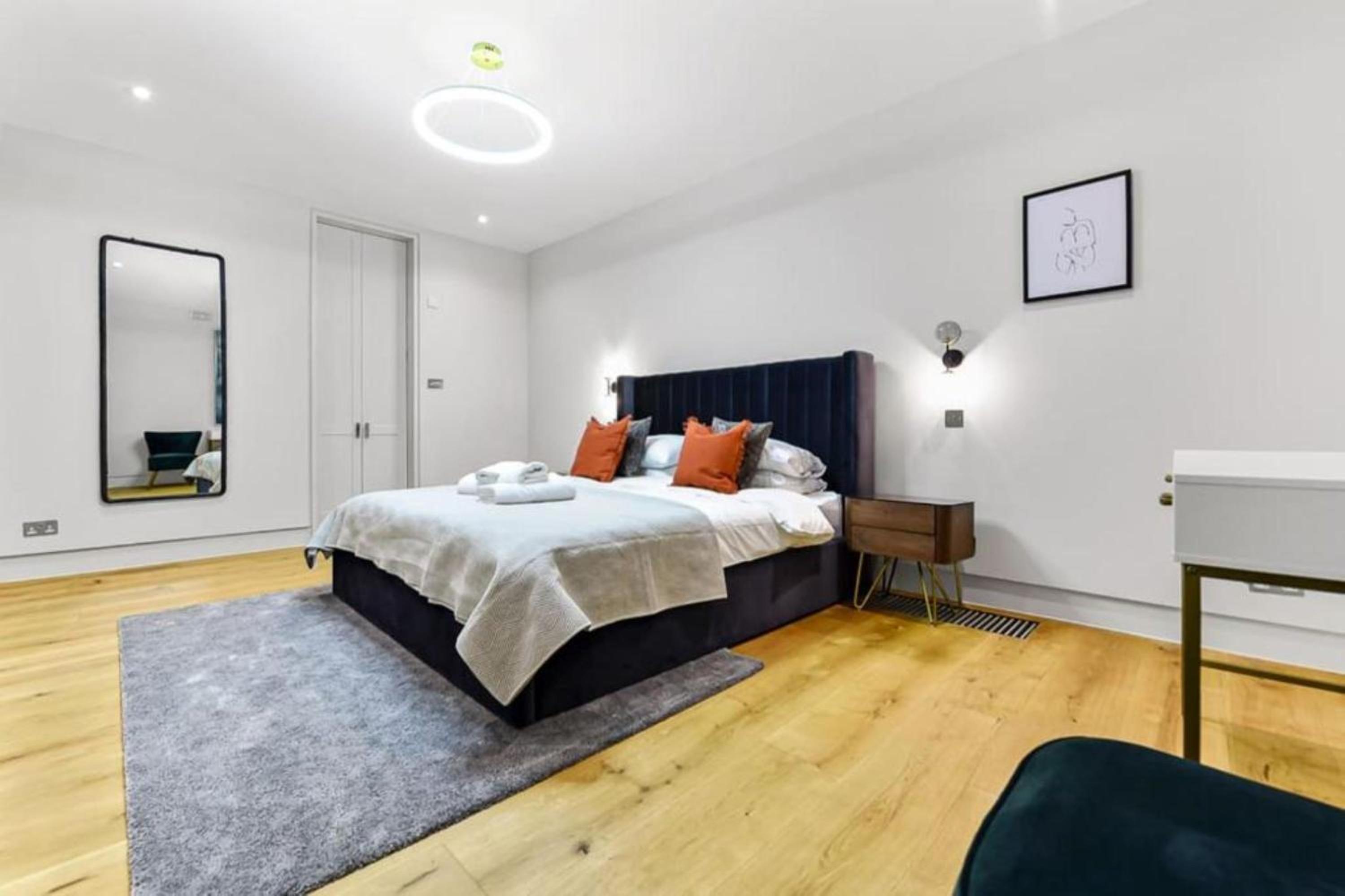 Super High-End Kensington House near Hyde Park