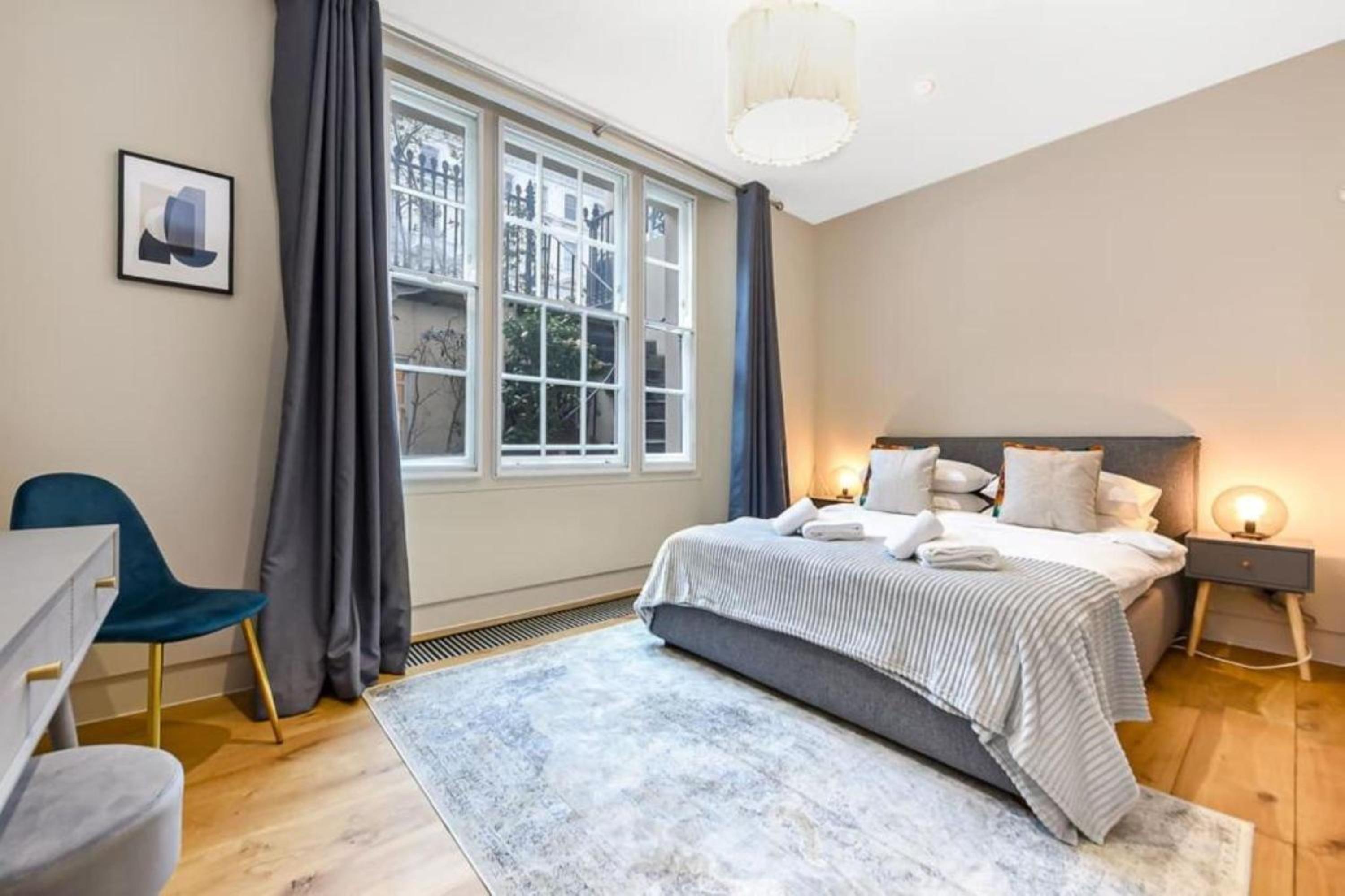 Super High-End Kensington House near Hyde Park