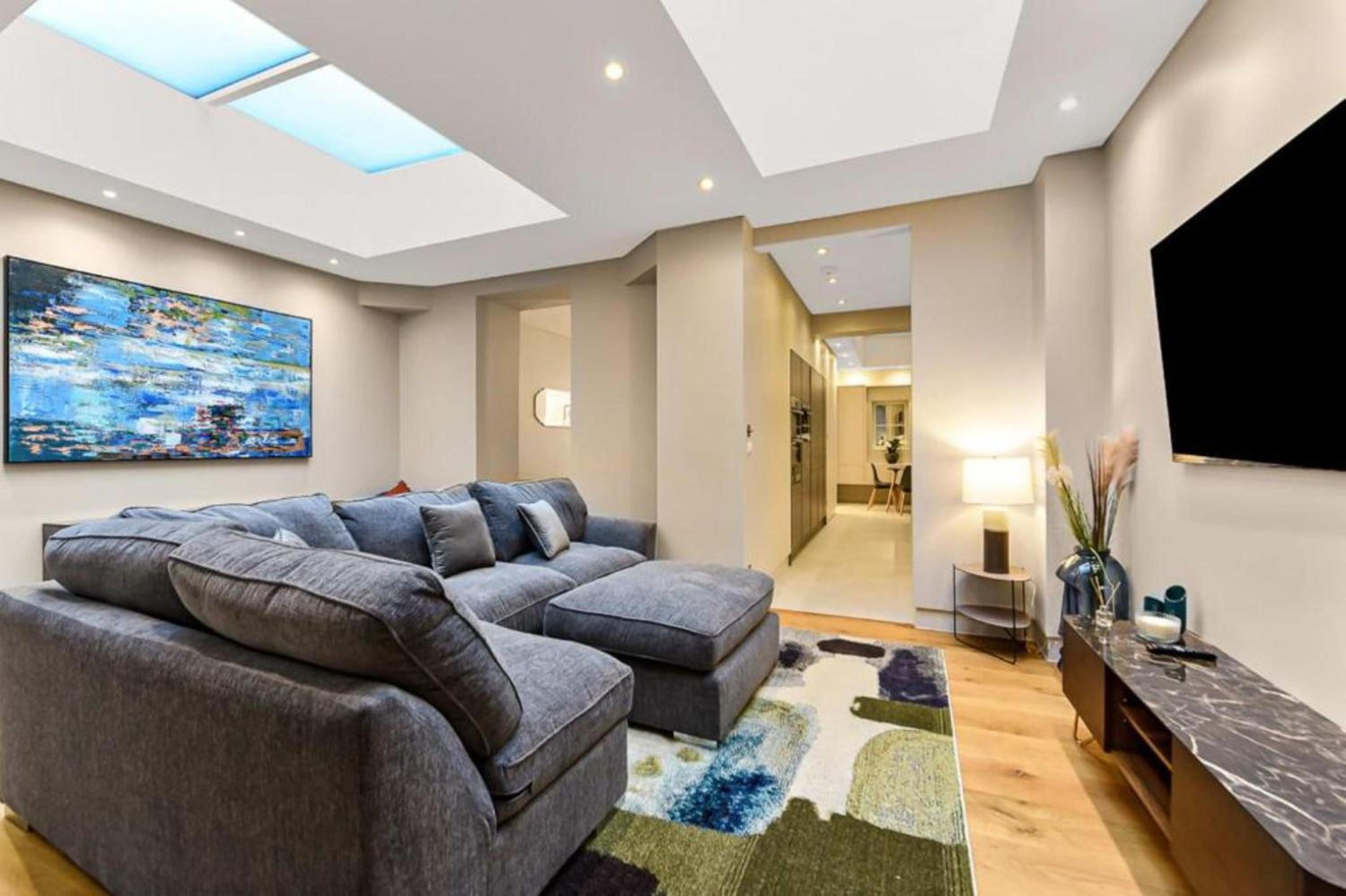 Super High-End Kensington House near Hyde Park