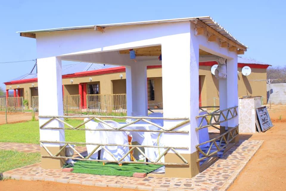 Lormasol Mews Guesthouse