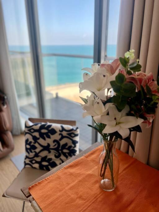 Luxury Seaview Studio Apartment -RAK Marjan Island