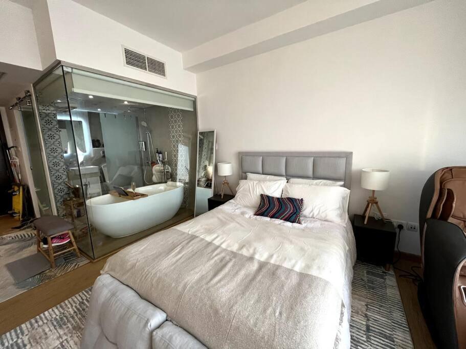 Luxury Seaview Studio Apartment -RAK Marjan Island