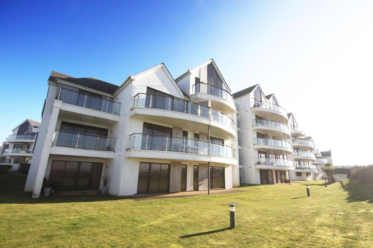 Headland View at Bredon Court view 3