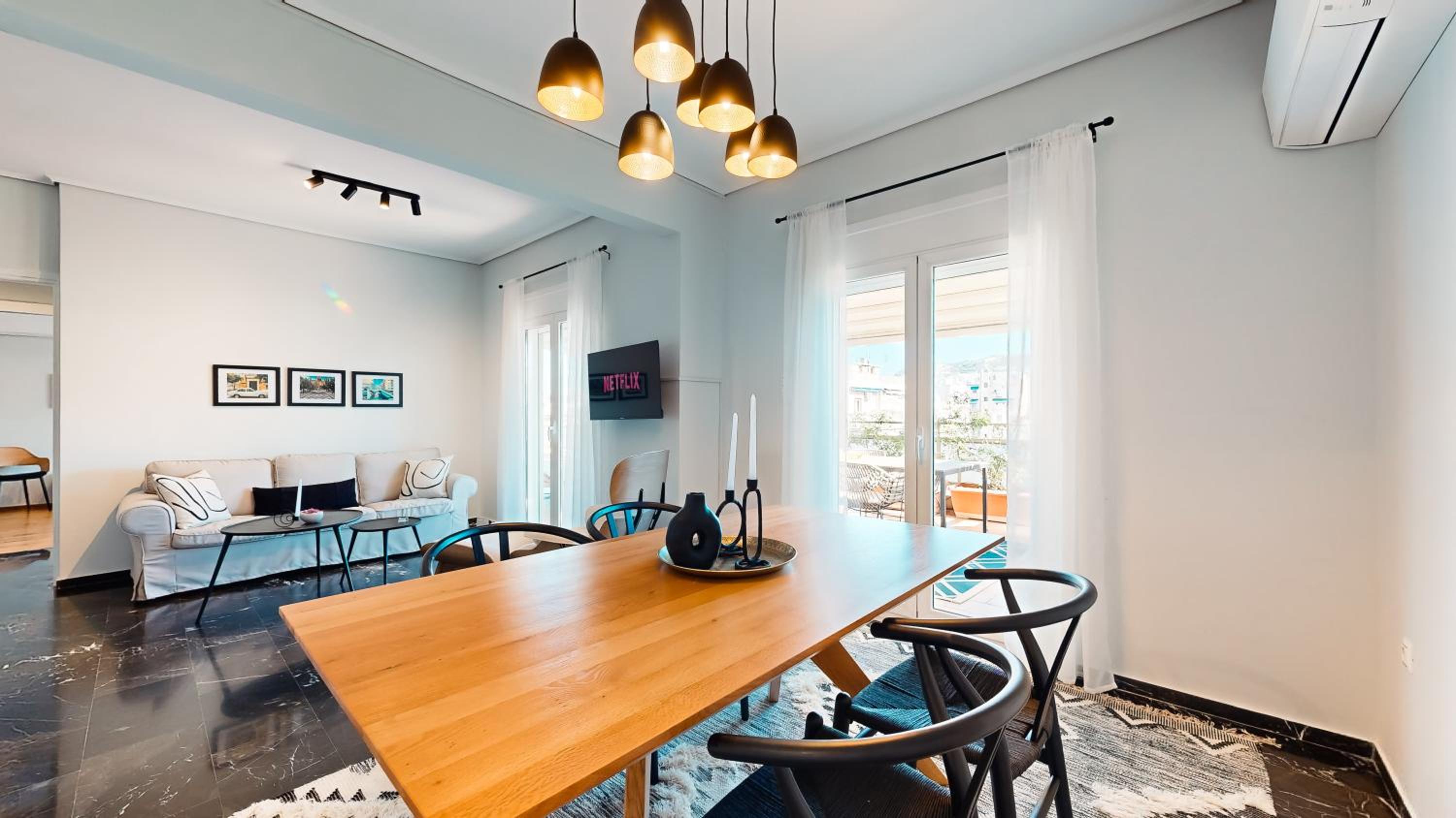 The H Experience - Urban Rooftop Oasis photo 3