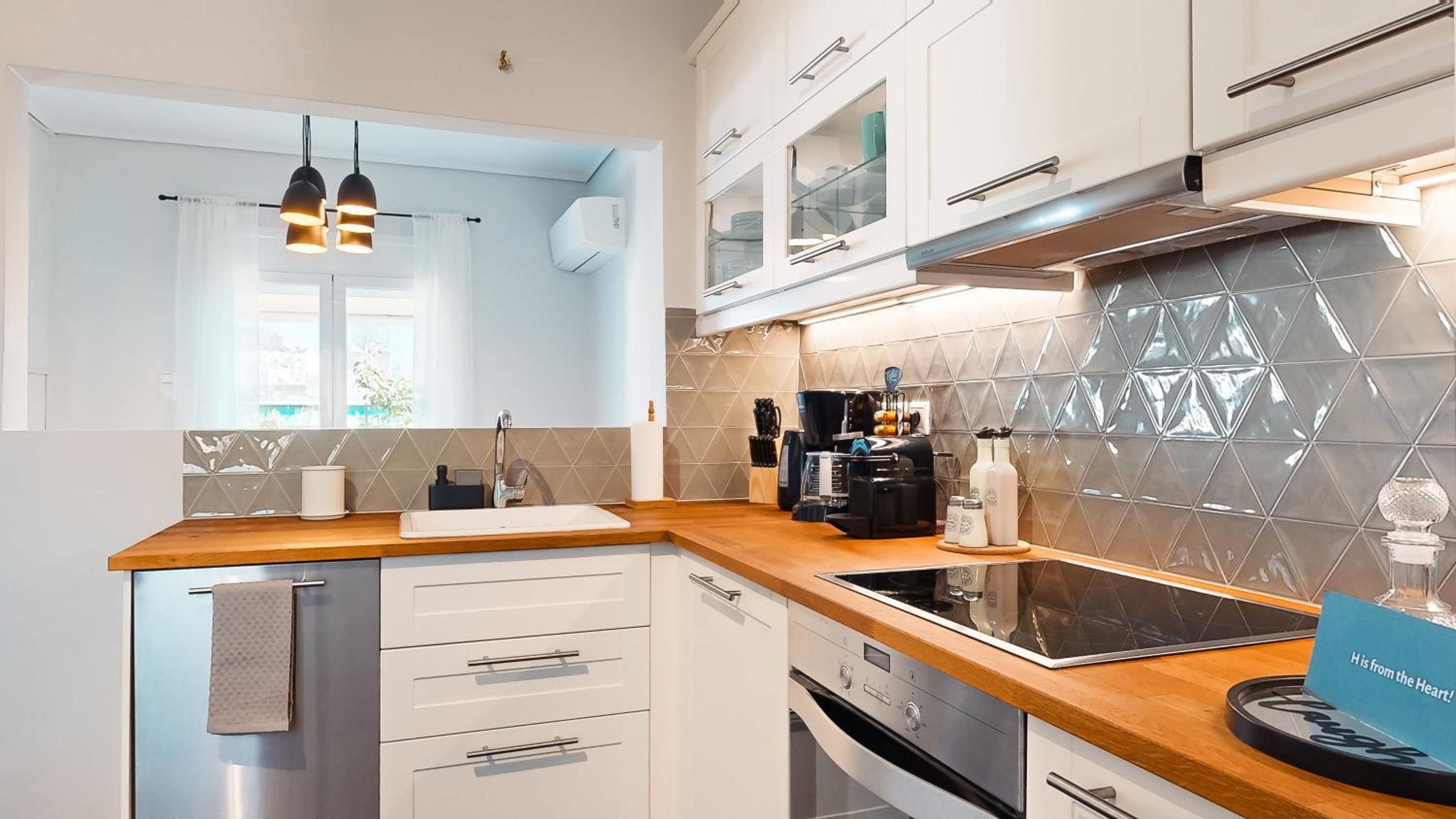 The H Experience - Urban Rooftop Oasis photo 5