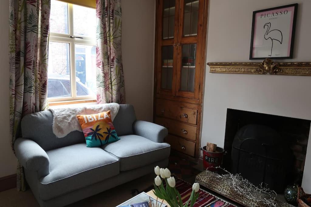 Victorian Farrar Cottage