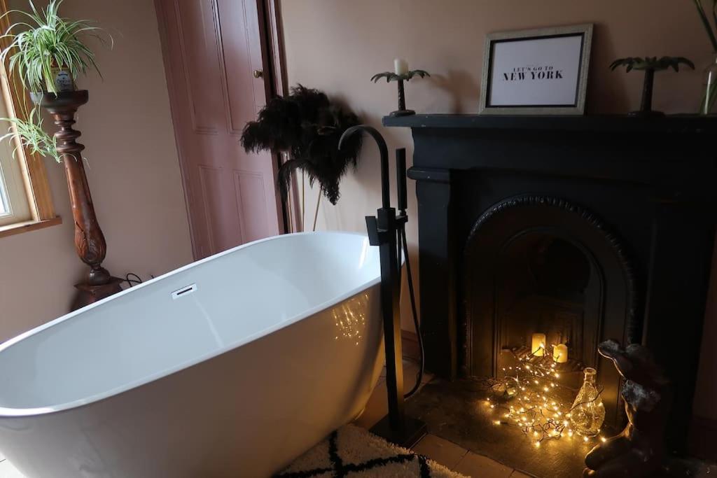Victorian Farrar Cottage