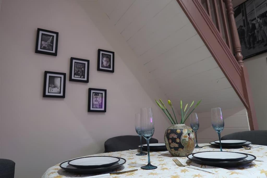 Victorian Farrar Cottage