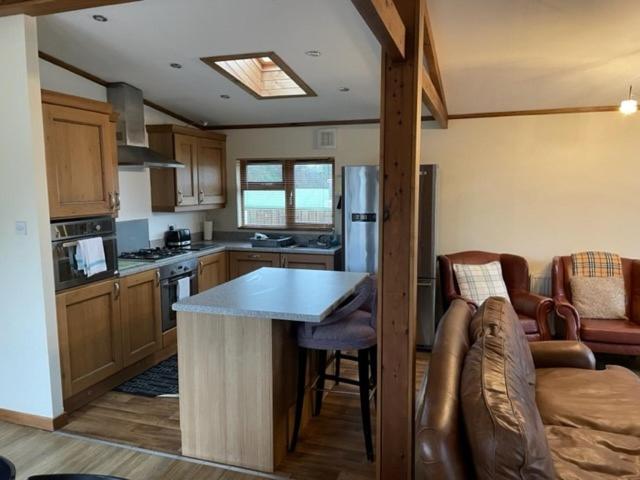 The Oak Lodge view 4