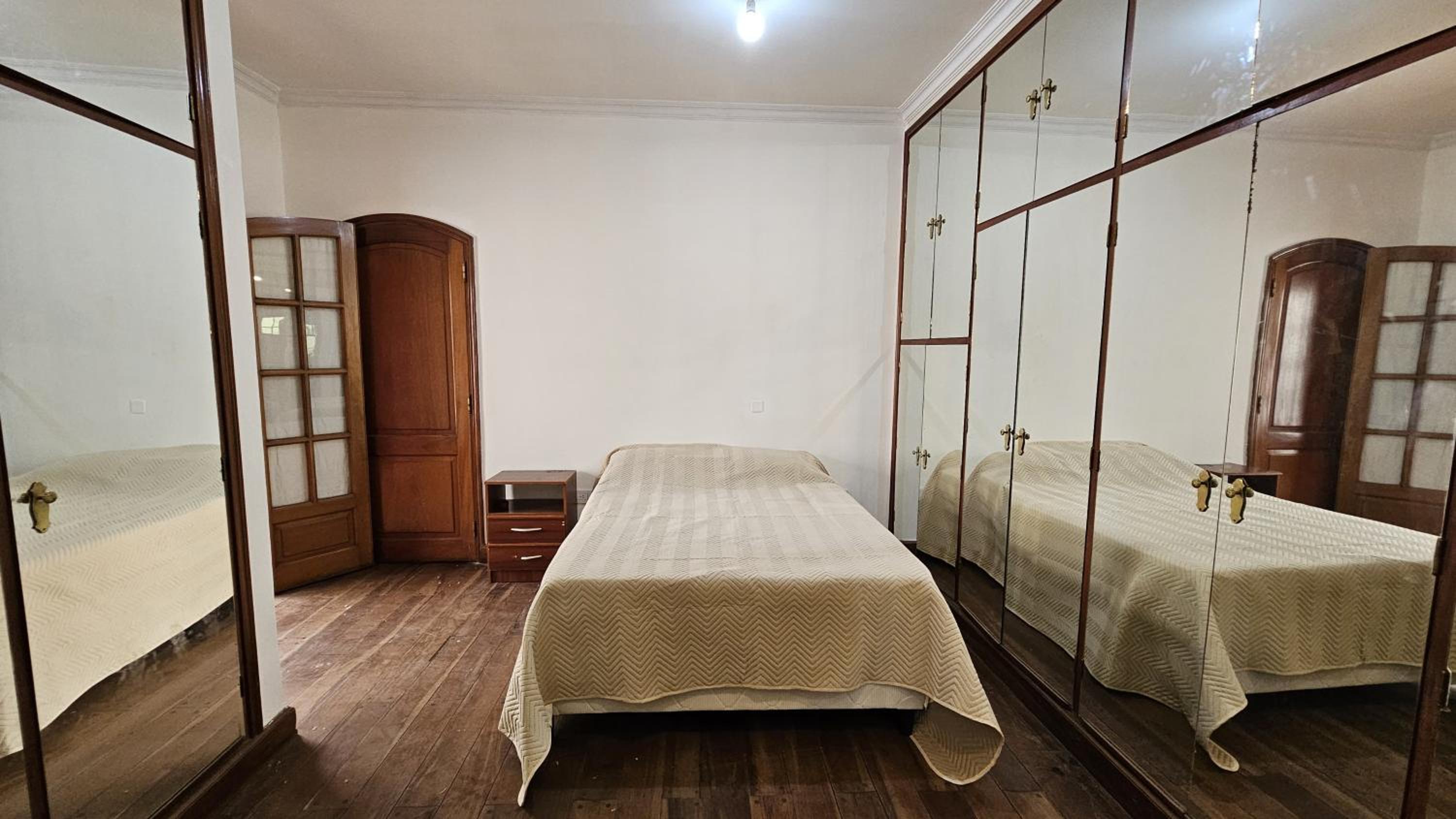 Valhalla Hostel & Suites