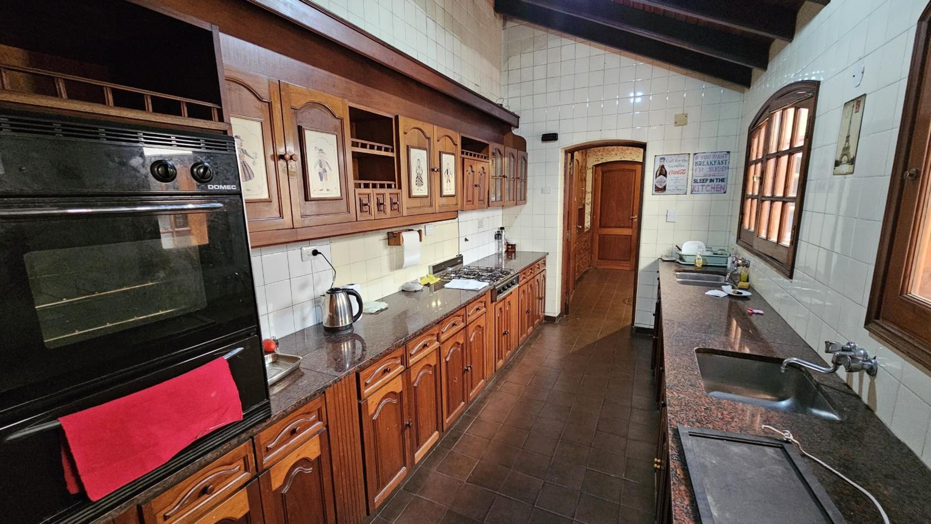 Valhalla Hostel & Suites