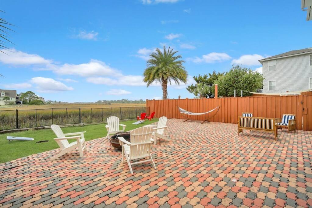 Unique 5 BDR Home on the Marsh! HOT TUB amazing su view 2