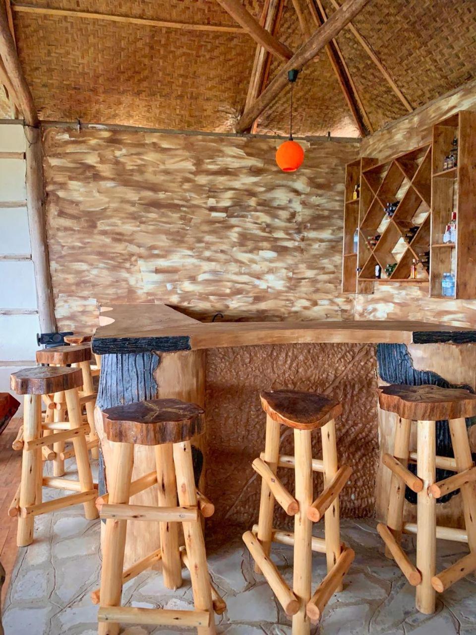 Bwindi Neckview Lodge