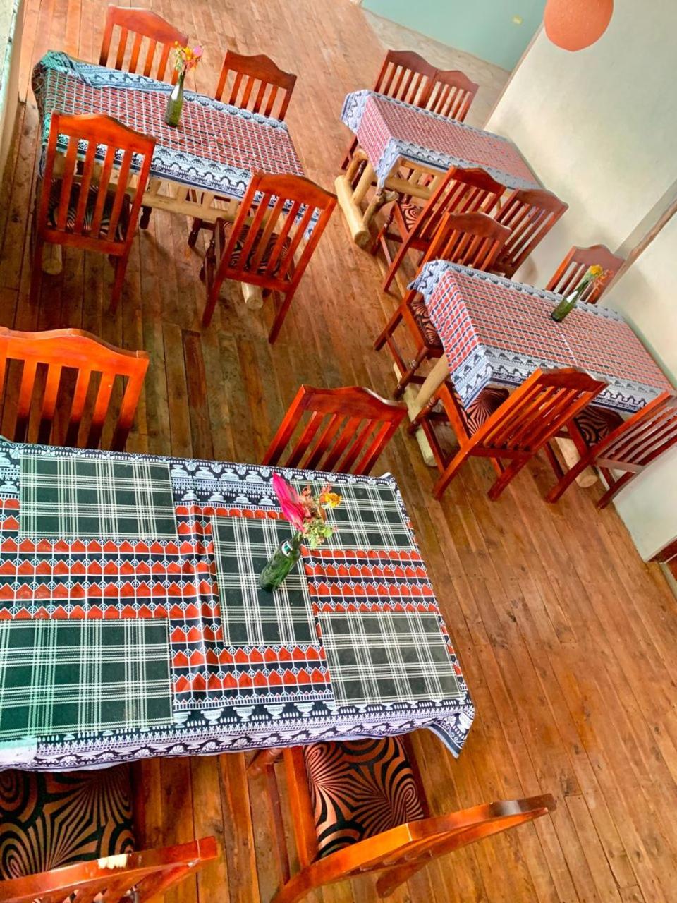 Bwindi Neckview Lodge