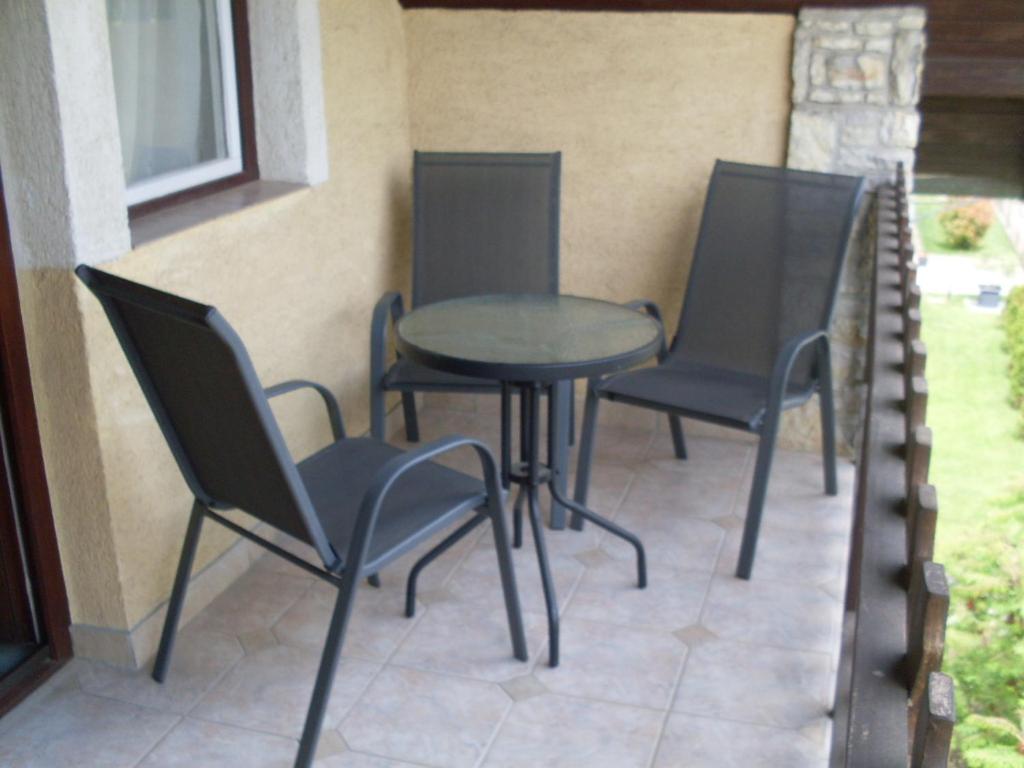 SZIESZTA APARTMAN