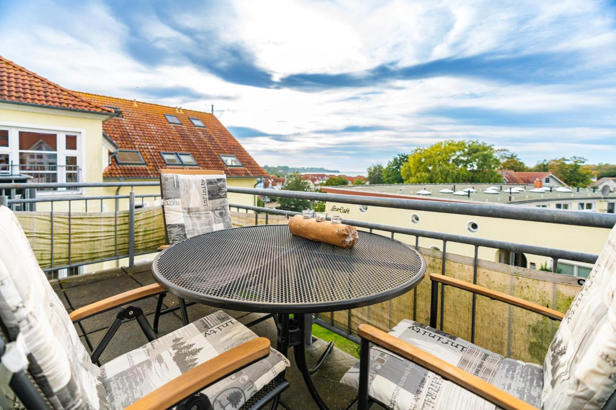 Hochwertig ausgest. Fewo über 2 Ebenen mit Ostseeblick view 4
