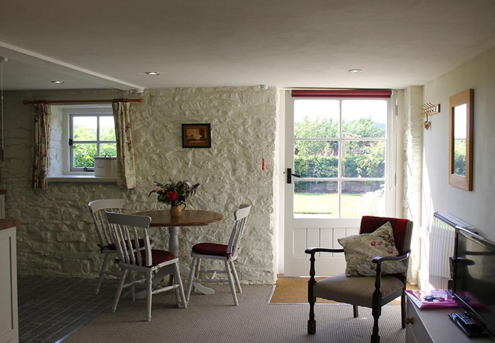 Dee's Cottage at Brinsop view 2