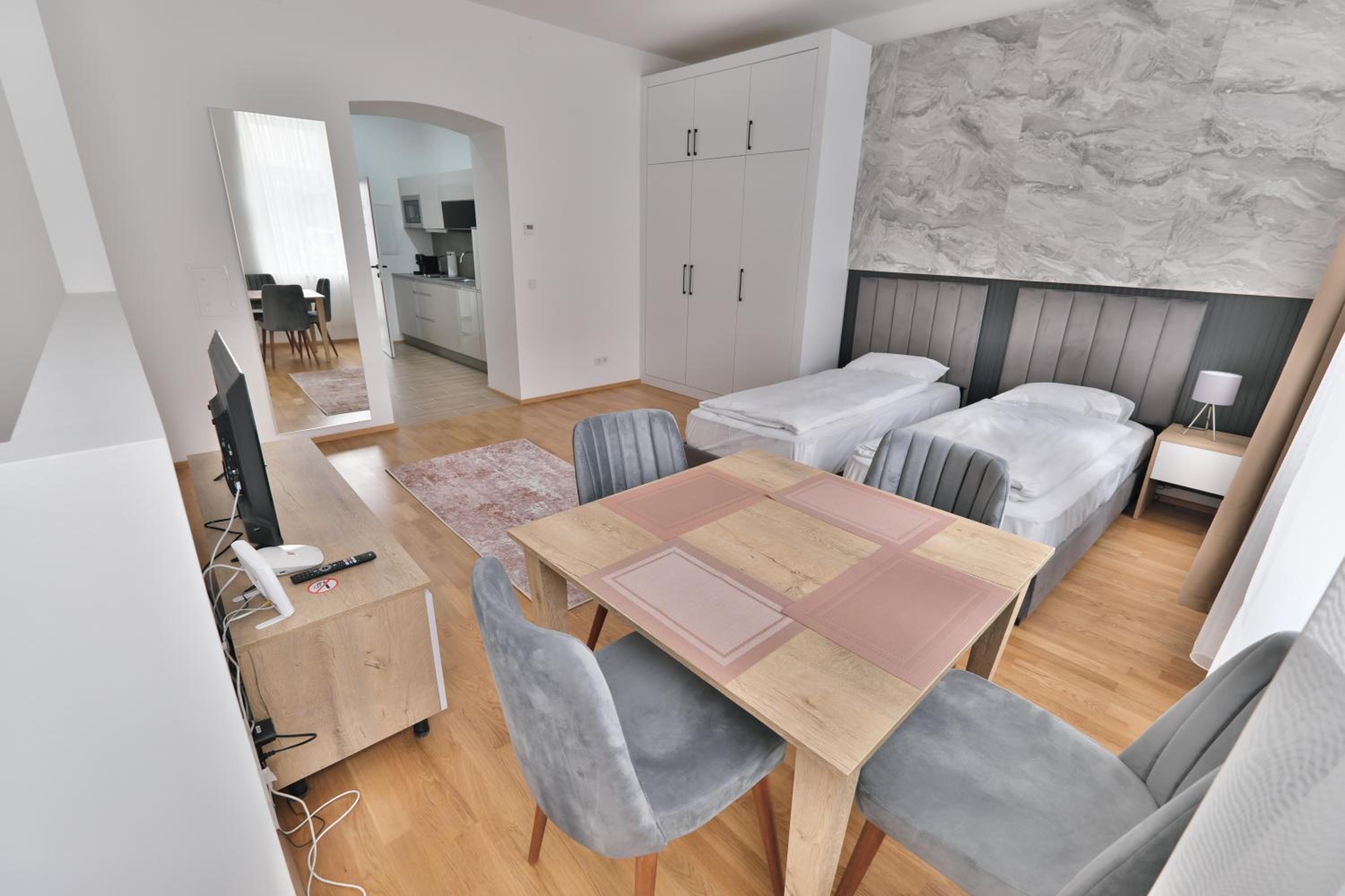 Vienna Lotus Apartments