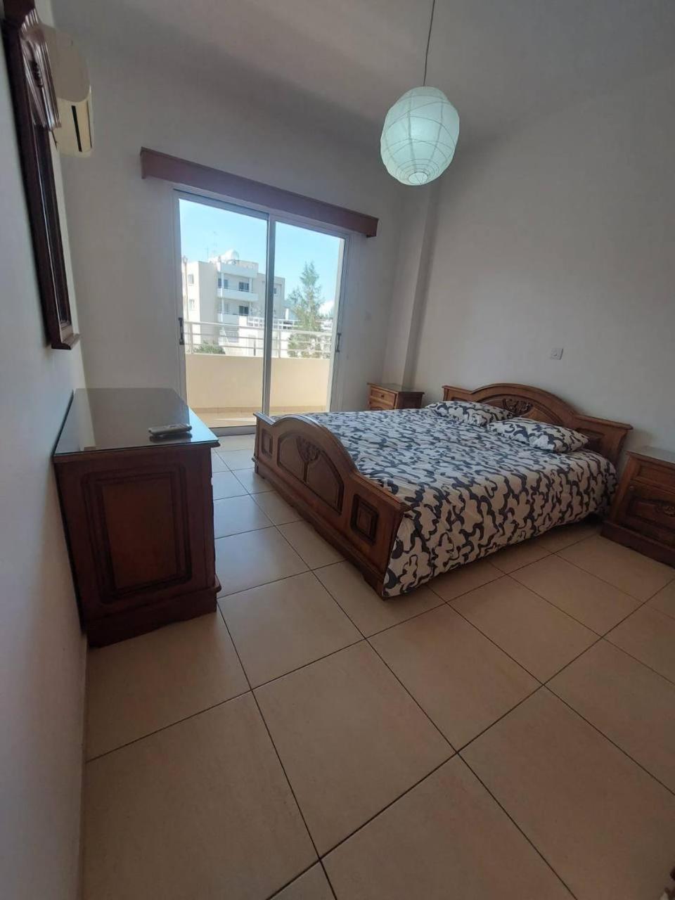 Sunny 2 Bedroom Larnaca Center