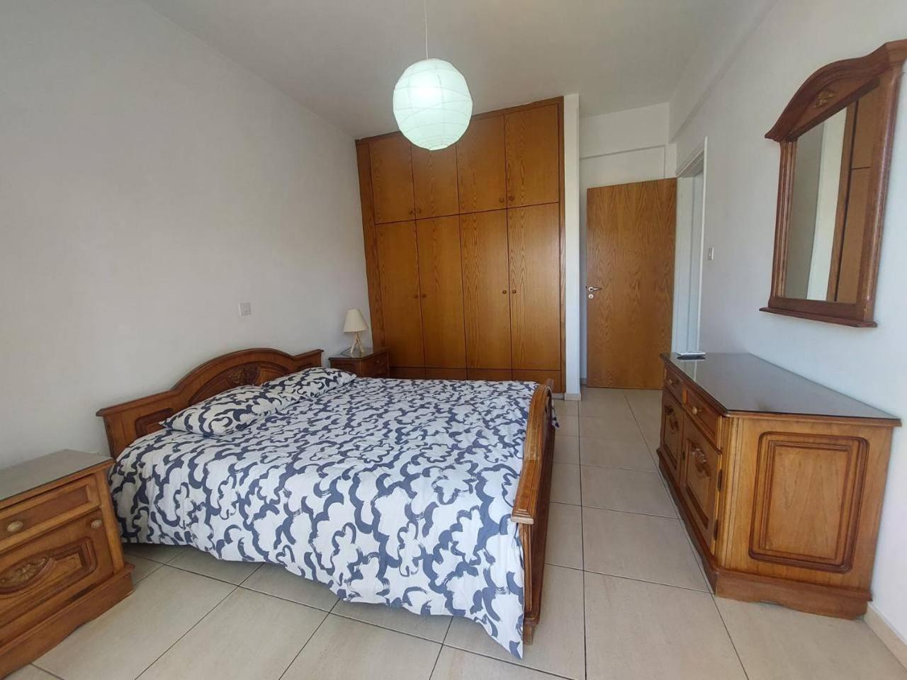 Sunny 2 Bedroom Larnaca Center