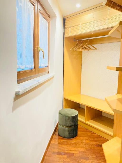Re Gallo Luxury apartment Plebiscito in Via Chiaia