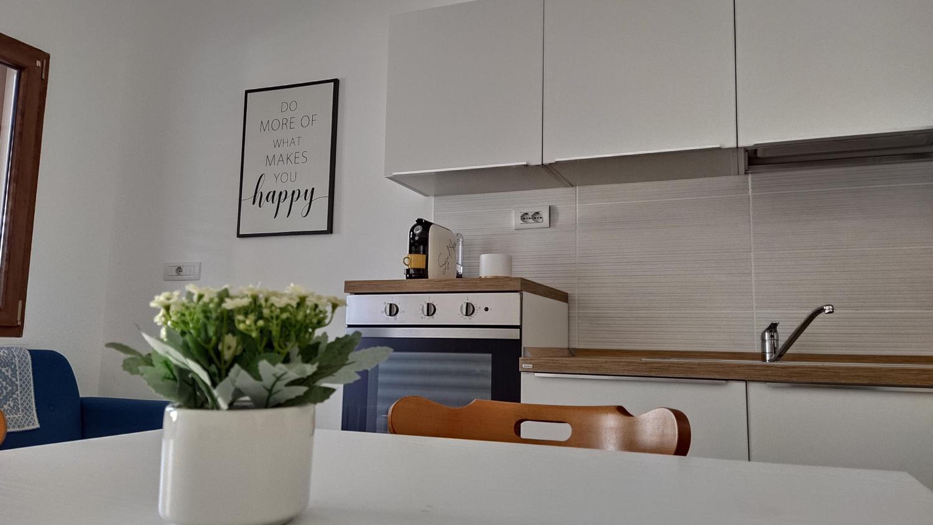 Sun Light en Tortolì — kitchen
