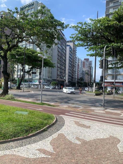 Vista ao mar, Wi-fi, Ar Cond, Portaria 24h, enxoval
