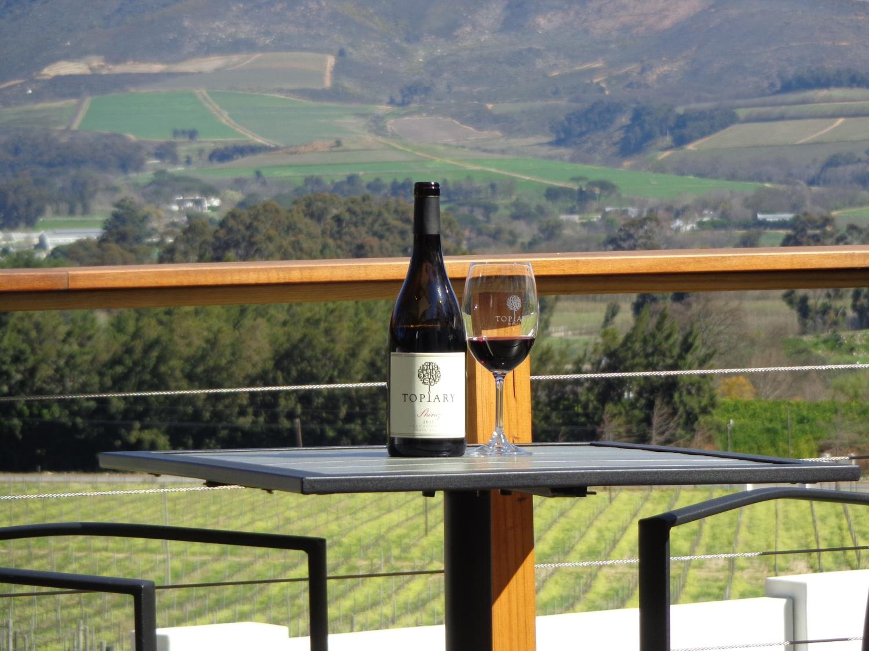 Topiary Wine Estate & Cottages