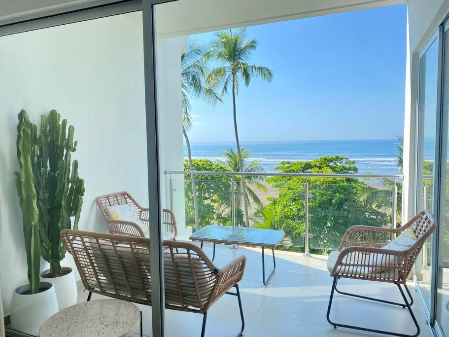 Amazing New Beach Front Condo