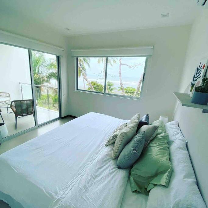 Amazing New Beach Front Condo