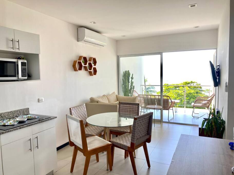 Amazing New Beach Front Condo