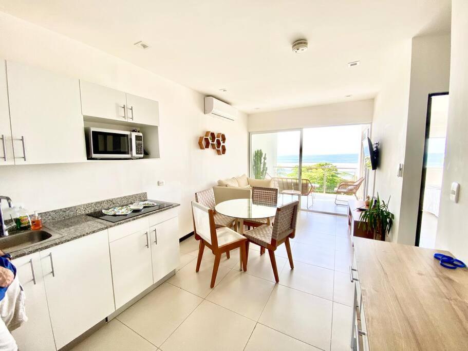 Amazing New Beach Front Condo