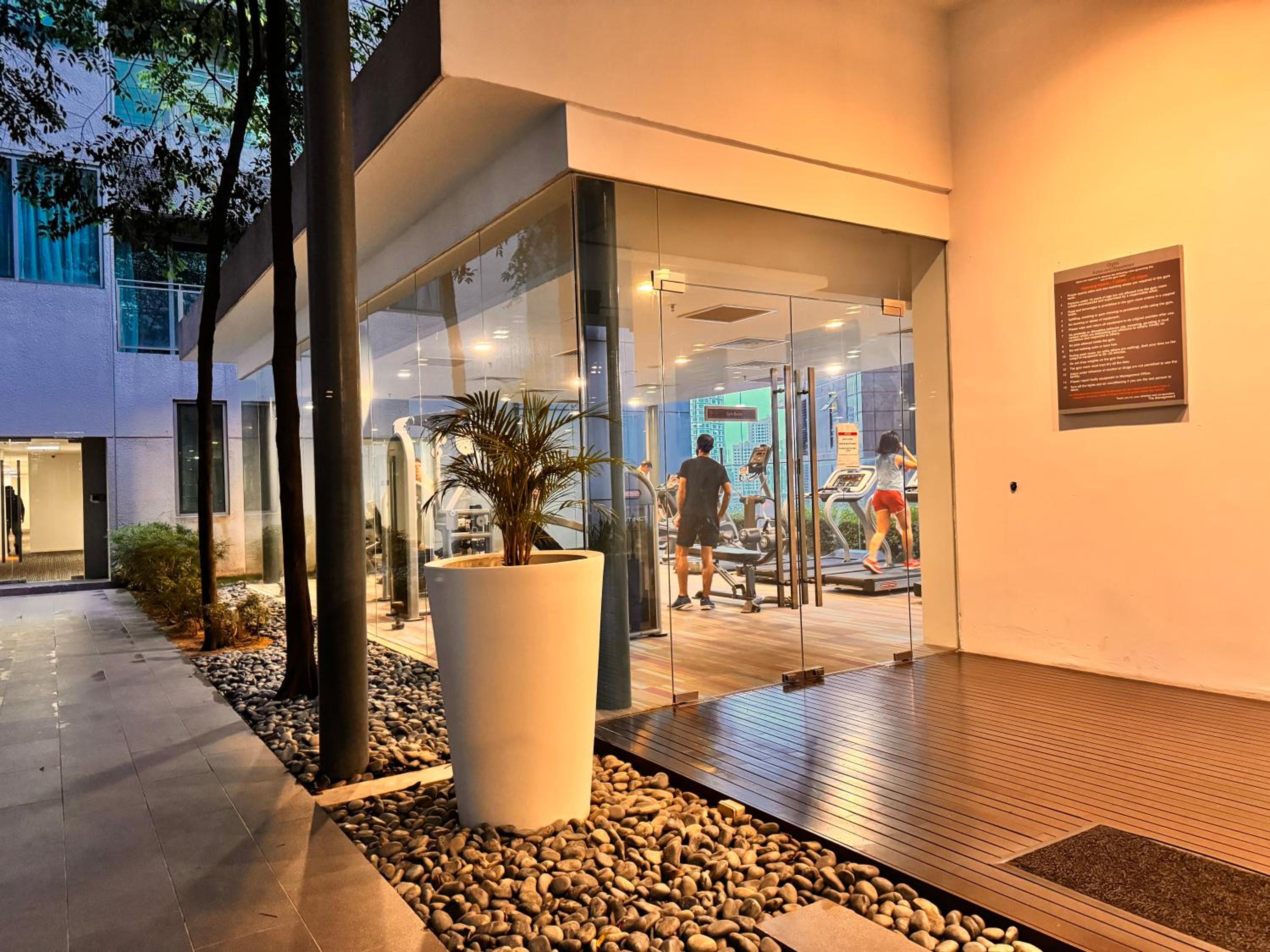 3Min KLCC Luxury 5Pax 2B1B Mercu Summer Suite By Fantasy Hospitality