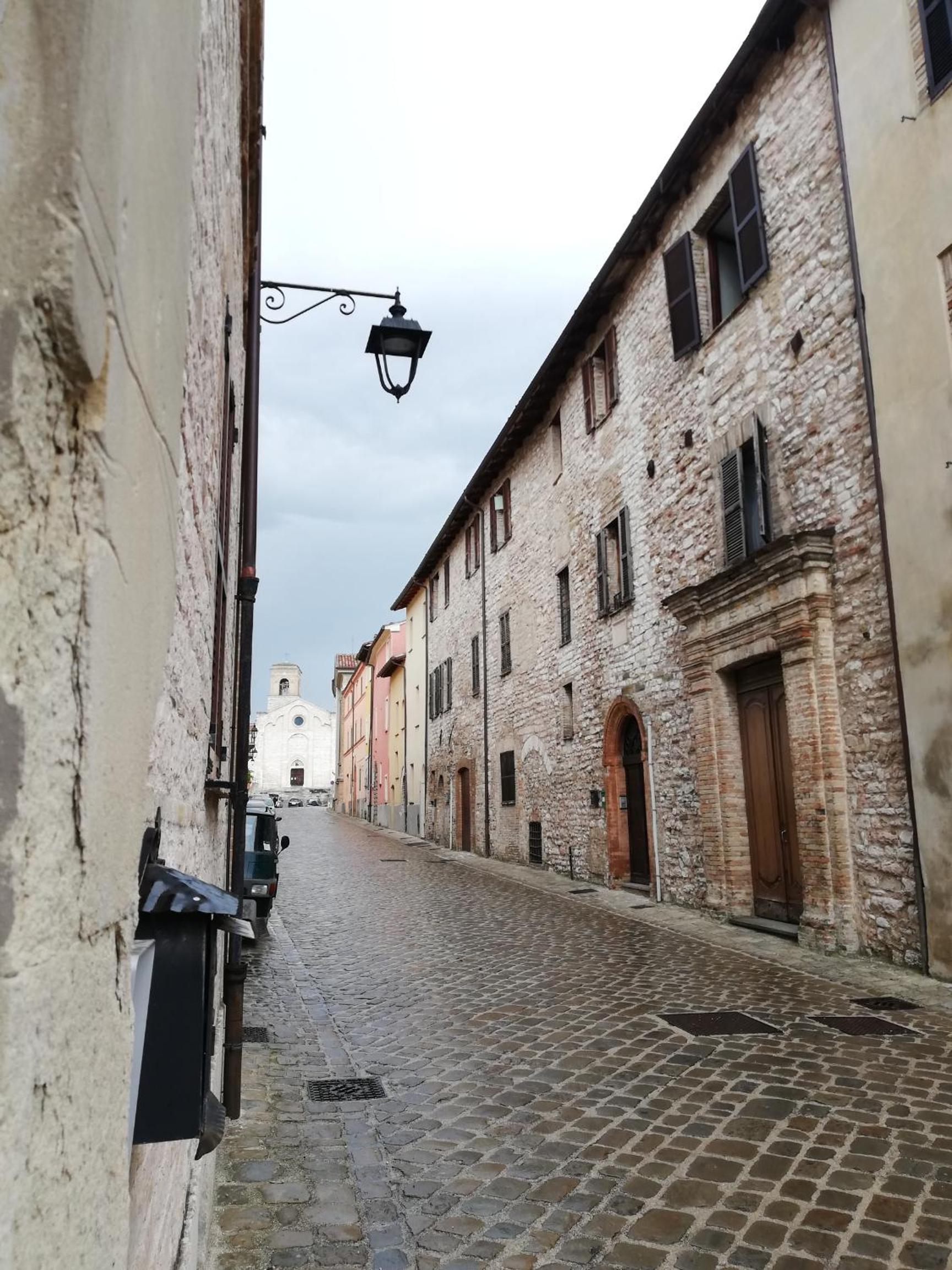 Degli Alessandri house view 3