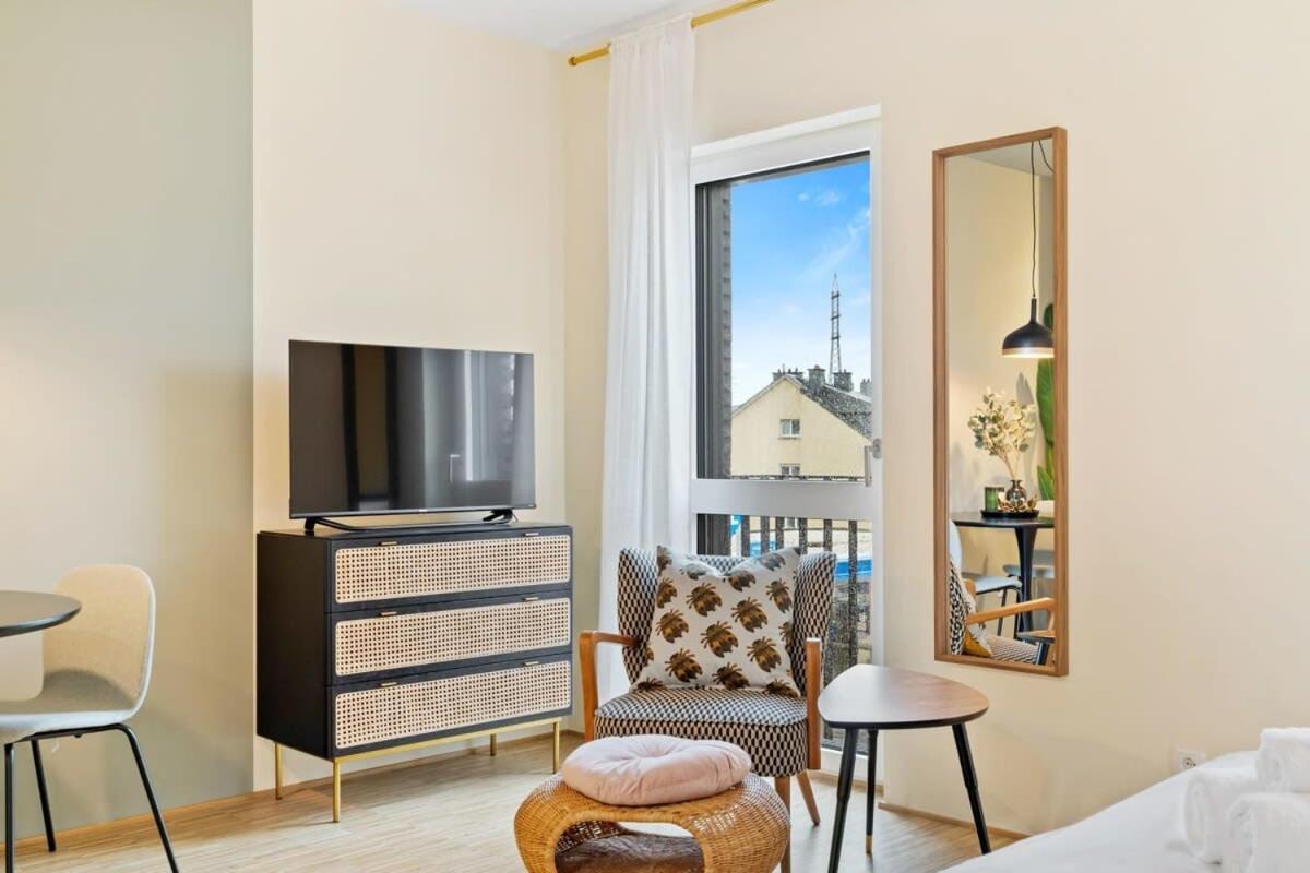Cozy Apartment with Full Kitchen & Workspace view 5