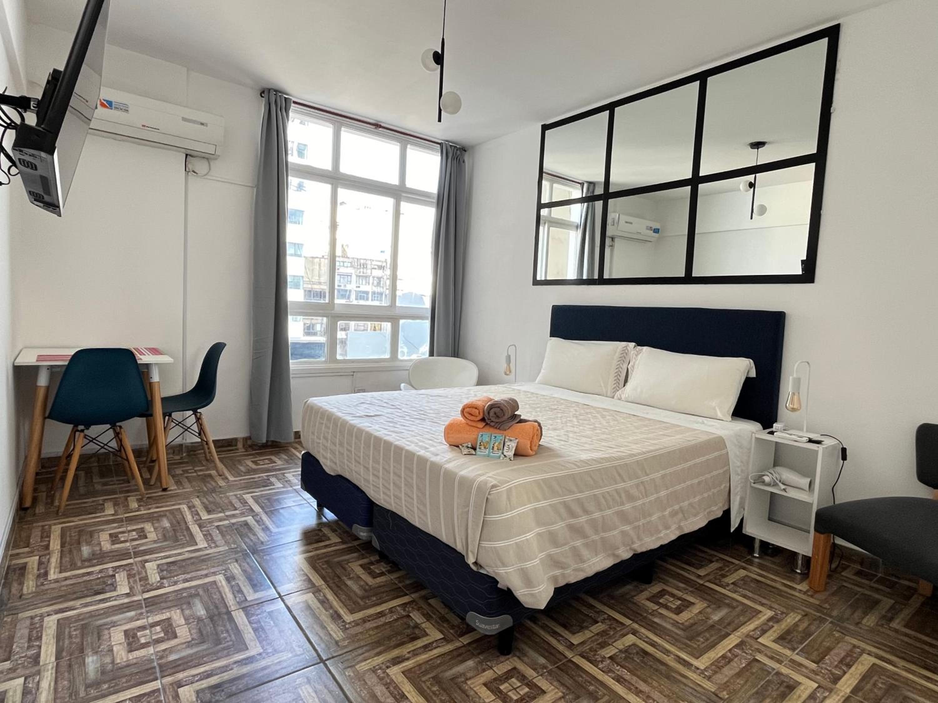 Obelisk Apartment Studio